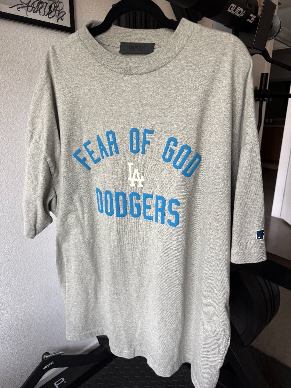 Fear of God Essentials x MLB Dodgers 90s Tee Concrete Heather Medium Oversized